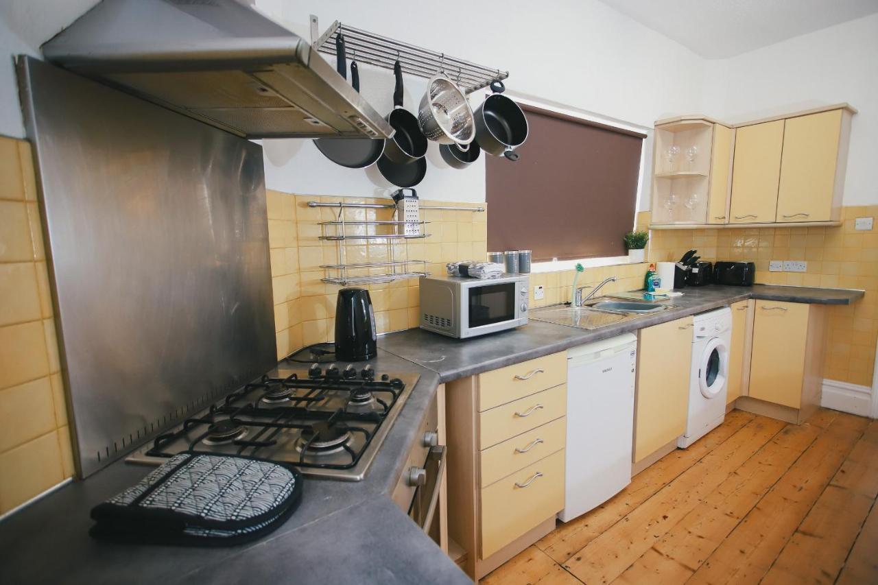 39 Court Rd * Bristol